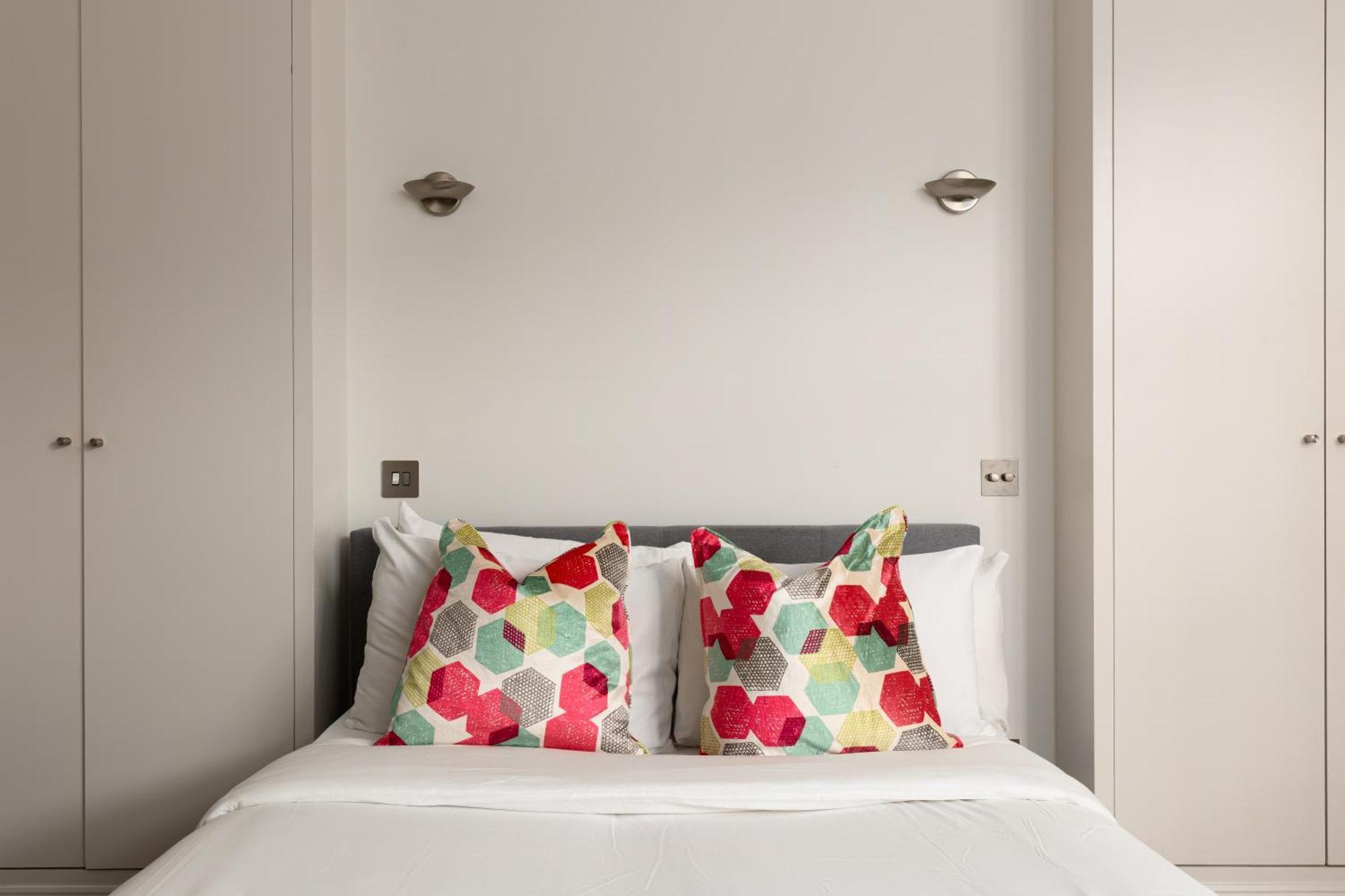 New! Elegant Chelsea 1br Flat, Zone 1, 9min Totube Apartamento Londres