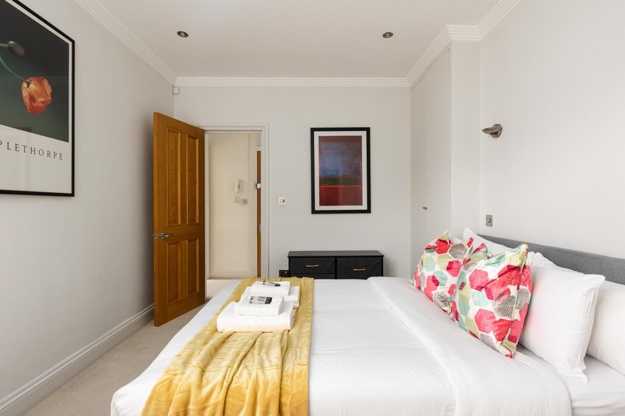 New! Elegant Chelsea 1br Flat, Zone 1, 9min Totube * Londres