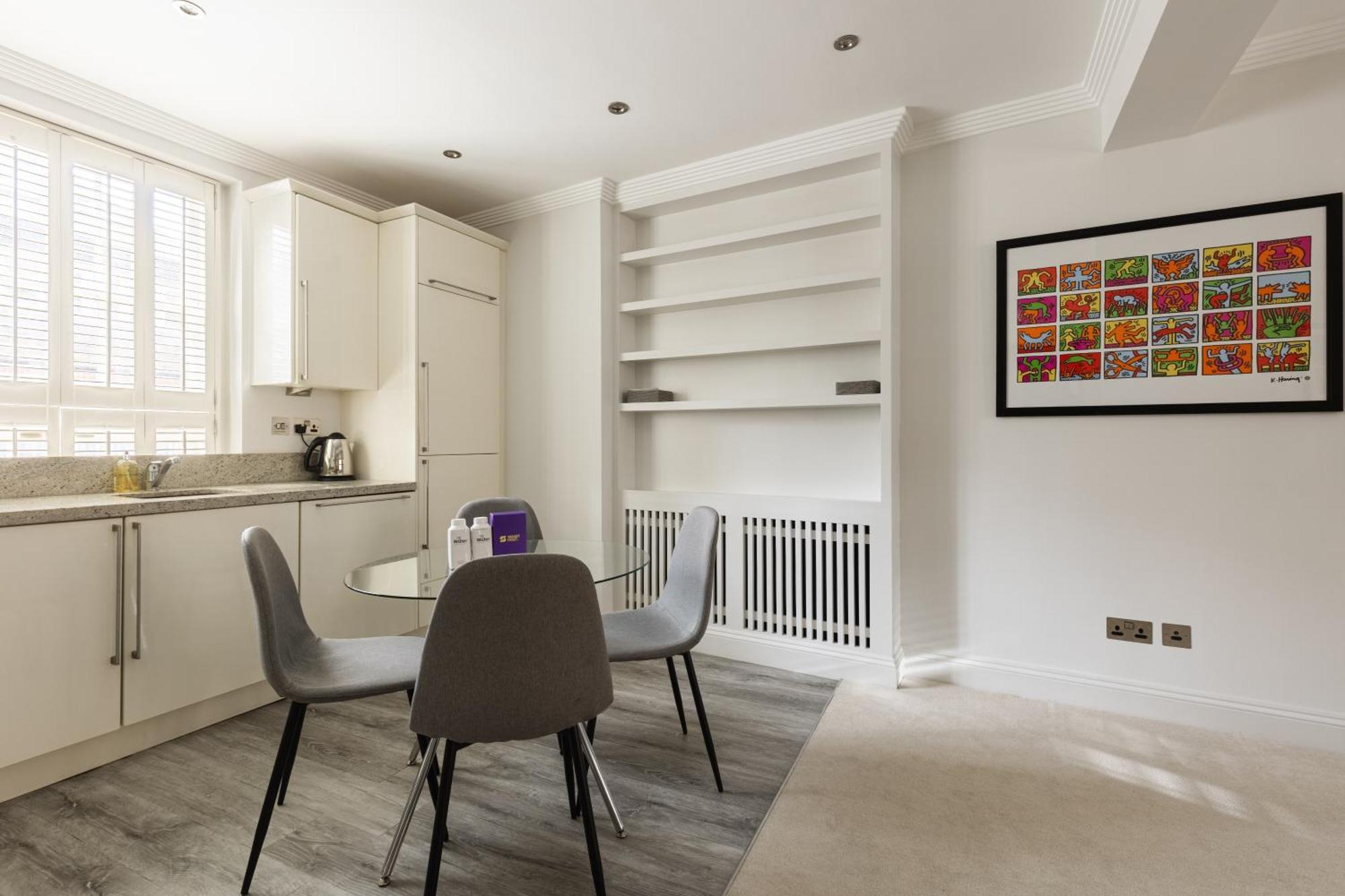 New! Elegant Chelsea 1br Flat, Zone 1, 9min Totube Apartamento *